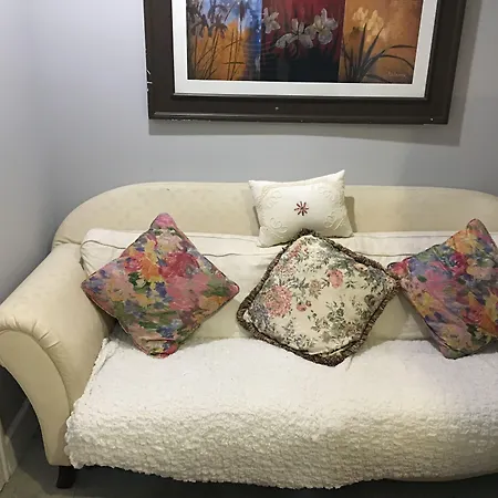 White House Bed And Breakfast-3